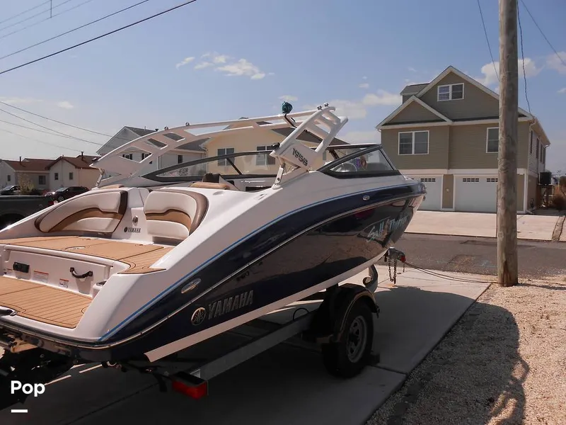 Slide: The Image of Yamaha AR195s 2022 - 16323403