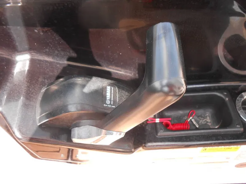 Slide: The Image of Yamaha AR195s 2022 - 16323439