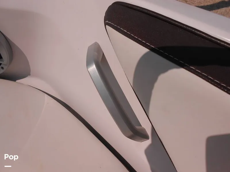 Slide: The Image of Yamaha AR195s 2022 - 16323455