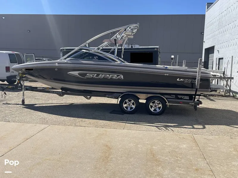 Slide: The Image of Supra Launch 24SSV 2005 - 16363372