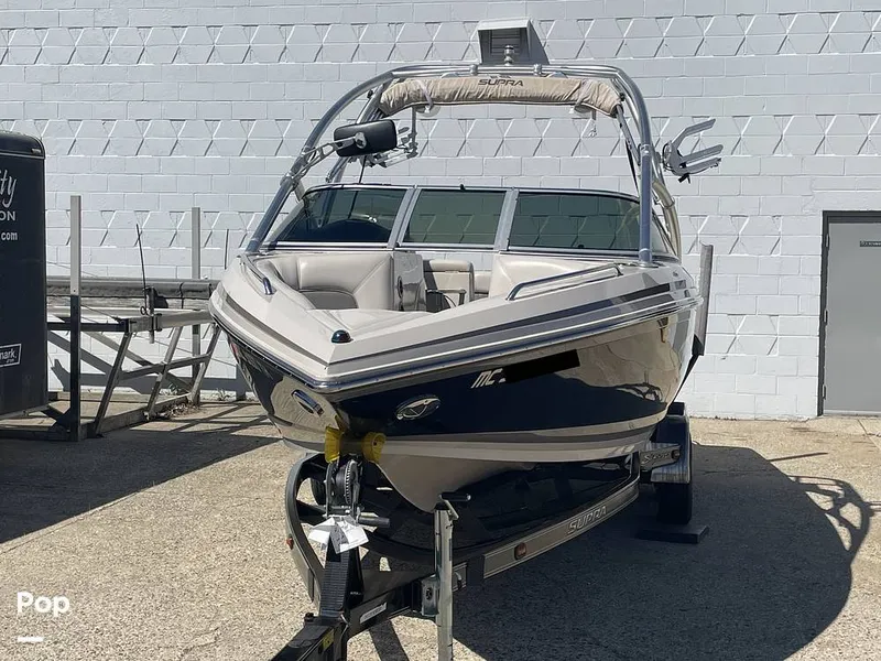 Slide: The Image of Supra Launch 24SSV 2005 - 16363375