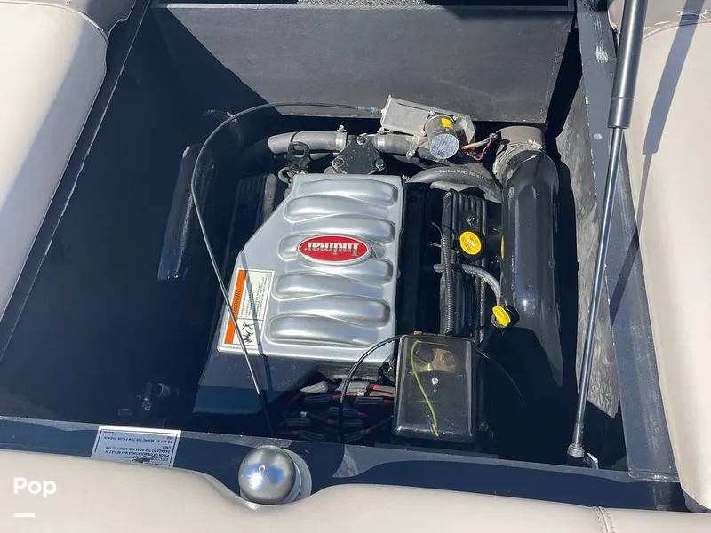 Slide: The Image of Indimar 5.7L 325HP Engine - 16360137