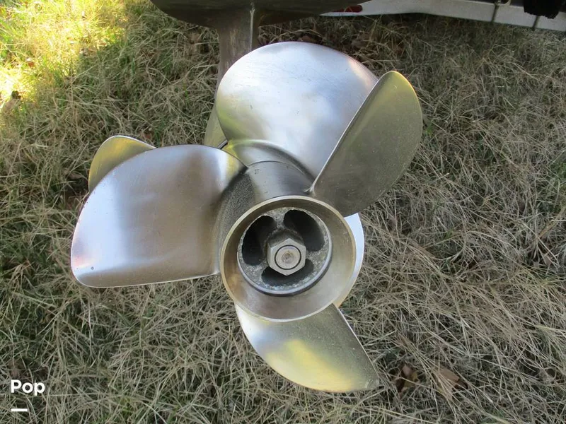 Slide: The Image of Rinker Fiesta Vee 270 2005 - 16369279