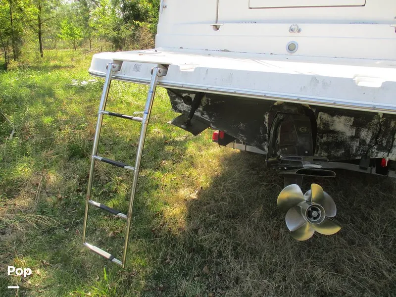 Slide: The Image of Rinker Fiesta Vee 270 2005 - 16369269