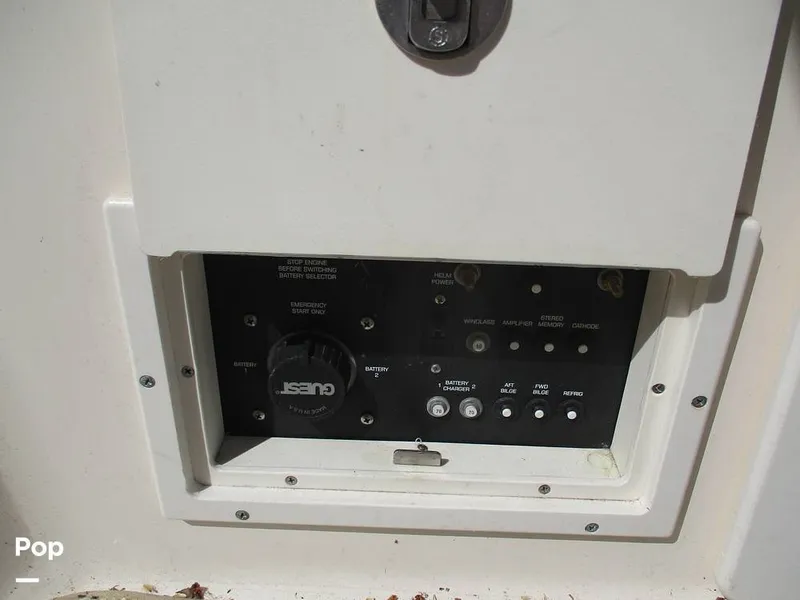 Slide: The Image of Rinker Fiesta Vee 270 2005 - 16369287