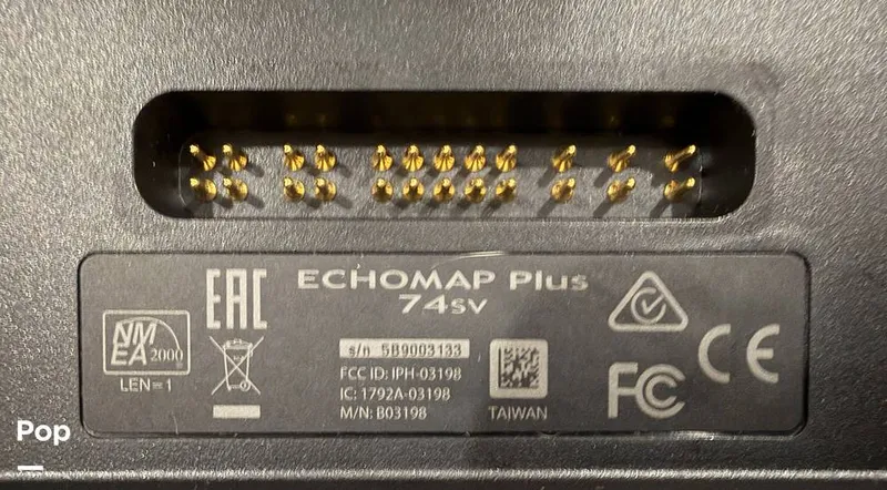 Slide: The Image of Rinker Fiesta Vee 270 2005 - 16369456