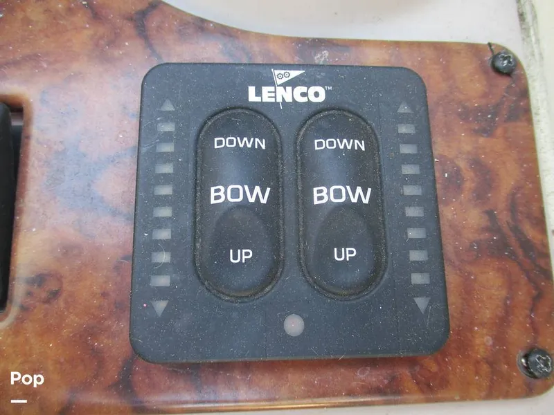 Slide: The Image of Rinker Fiesta Vee 270 2005 - 16369305