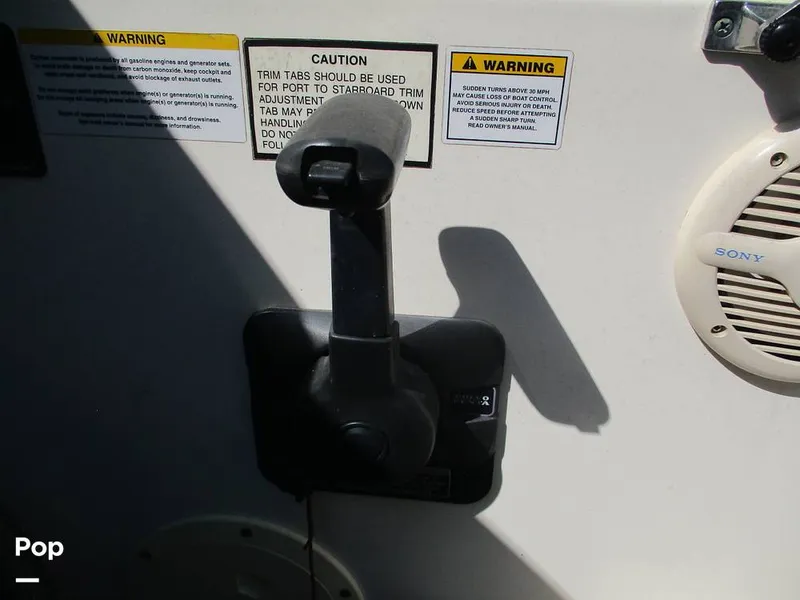 Slide: The Image of Rinker Fiesta Vee 270 2005 - 16369309