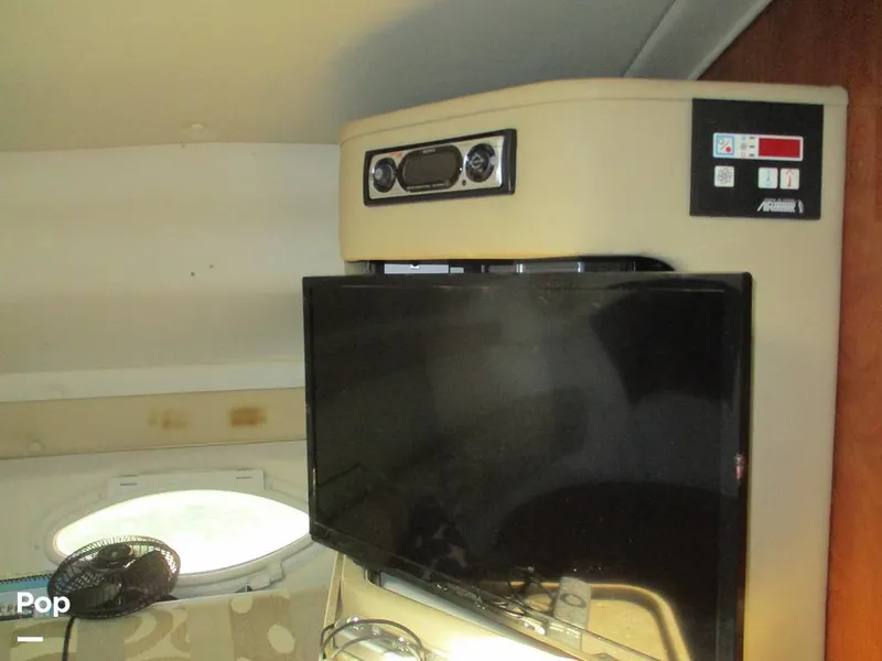 Slide: The Image of Rinker Fiesta Vee 270 2005 - 16369322