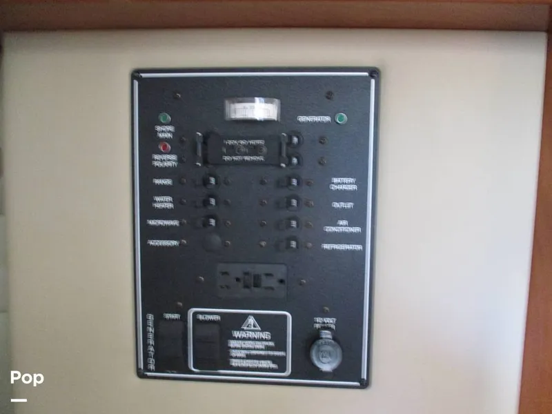 Slide: The Image of Rinker Fiesta Vee 270 2005 - 16369334