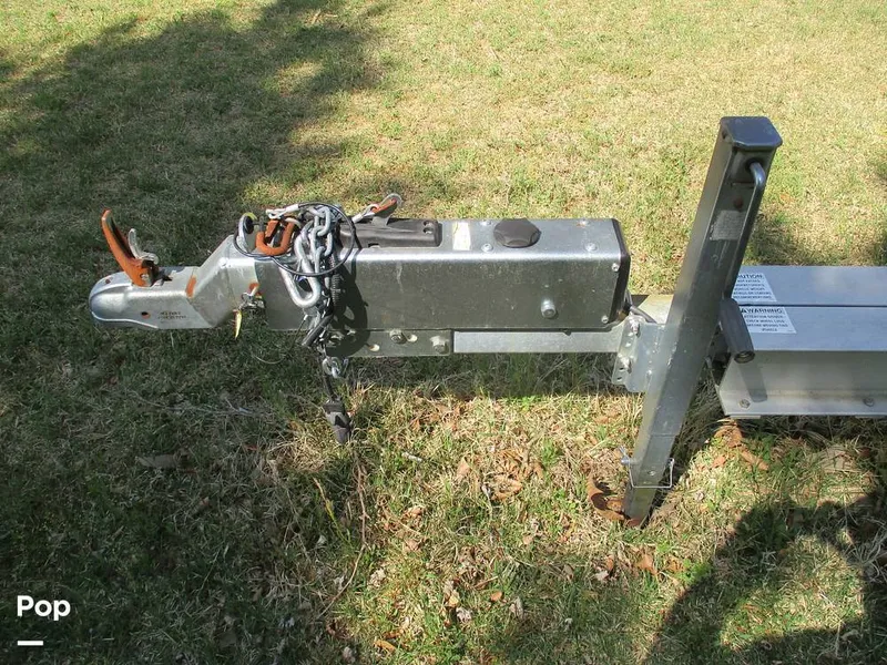 Slide: The Image of 2017 NATIONAL CUSTOM TRI-AXLE TRAILER - 16369252