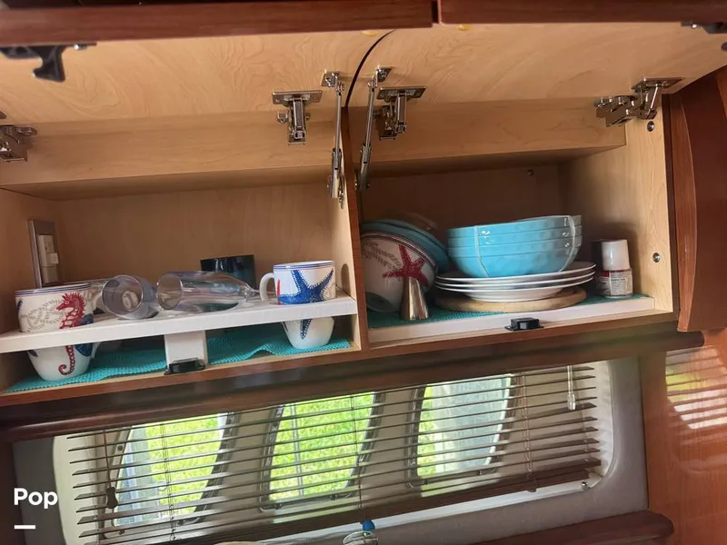 Slide: The Image of Sea Ray 38 Sundancer 2009 - 16324010