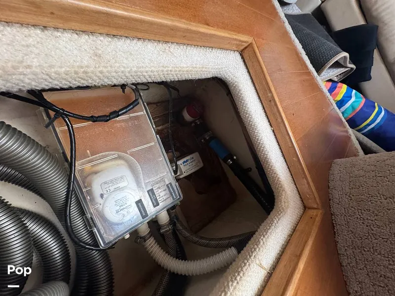 Slide: The Image of Sea Ray 38 Sundancer 2009 - 16324017