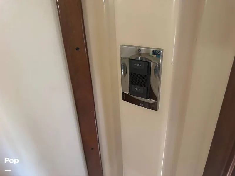 Slide: The Image of Sea Ray 38 Sundancer 2009 - 16324029