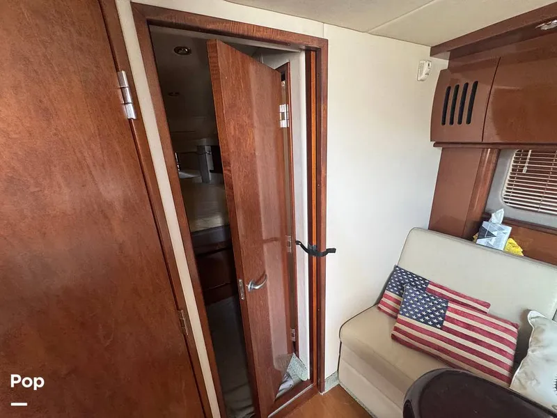 Slide: The Image of Sea Ray 38 Sundancer 2009 - 16324030