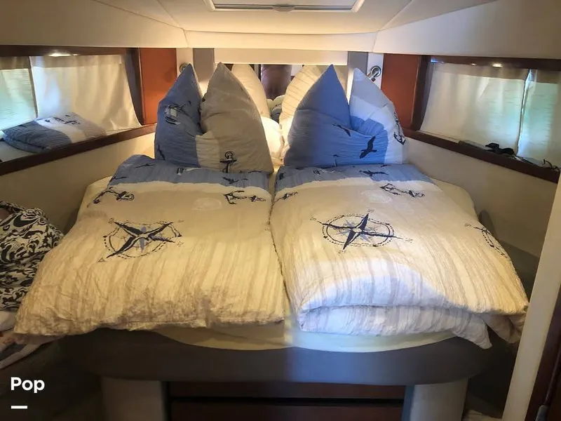 Slide: The Image of Sea Ray 38 Sundancer 2009 - 16315280