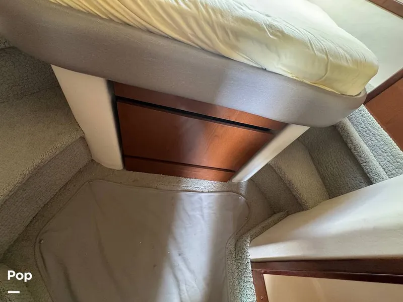 Slide: The Image of Sea Ray 38 Sundancer 2009 - 16324038