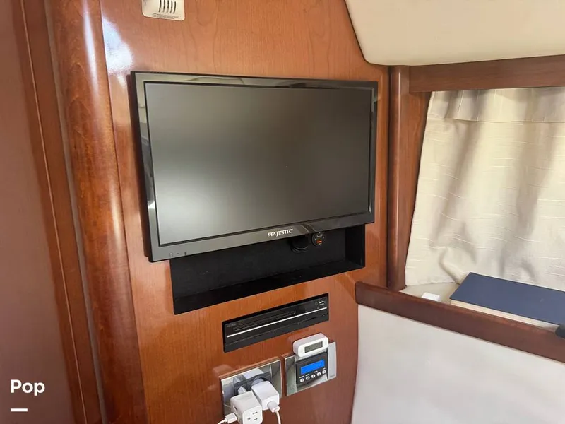 Slide: The Image of Sea Ray 38 Sundancer 2009 - 16324041