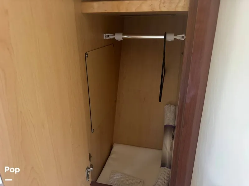 Slide: The Image of Sea Ray 38 Sundancer 2009 - 16324042