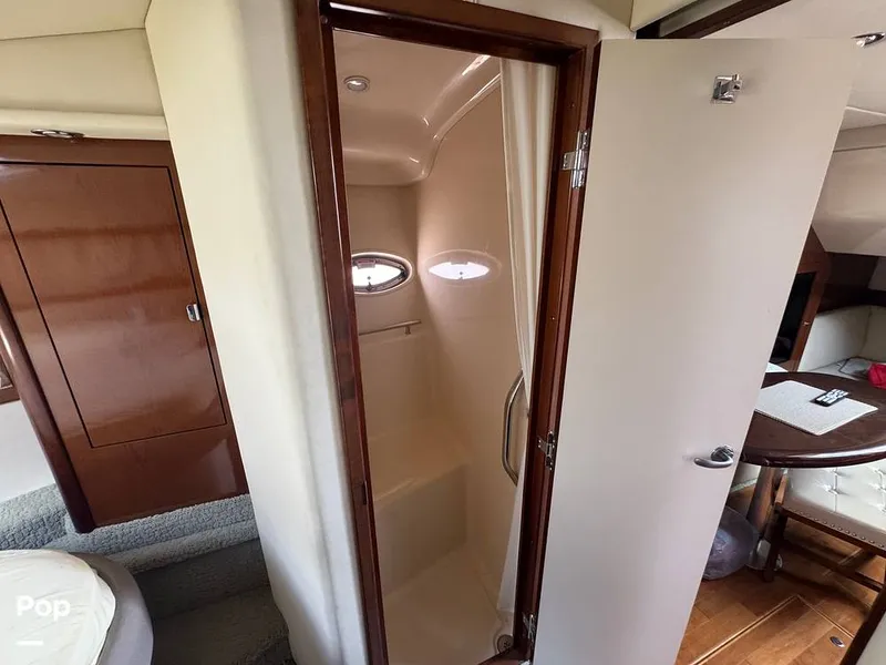 Slide: The Image of Sea Ray 38 Sundancer 2009 - 16324048