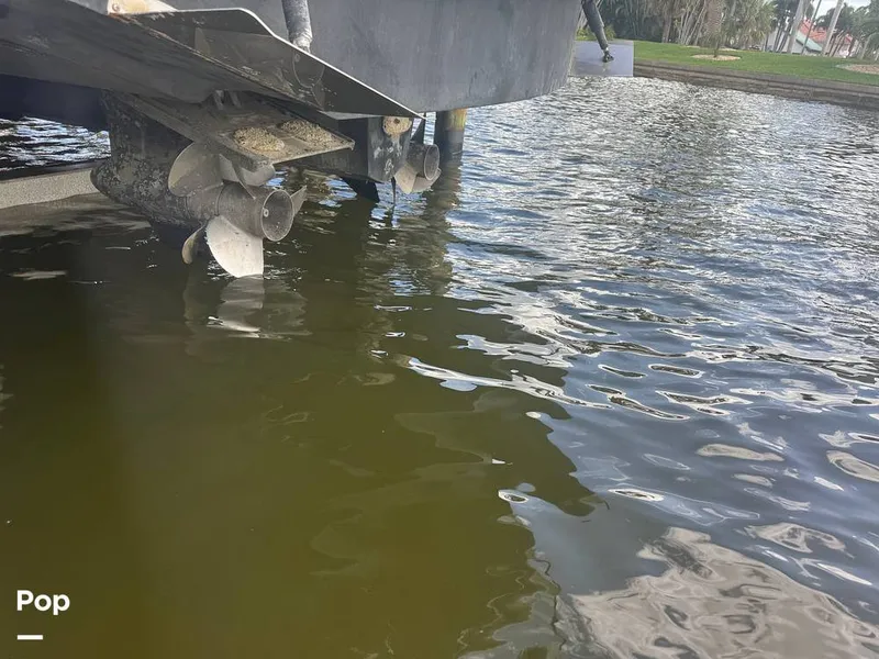 Slide: The Image of Sea Ray 38 Sundancer 2009 - 16323891