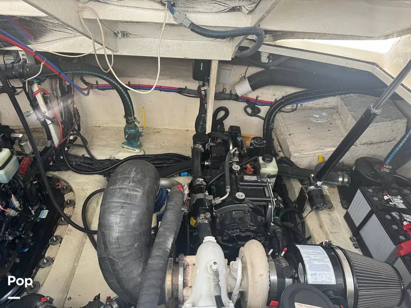 Slide: The Image of Sea Ray 38 Sundancer 2009 - 16324067