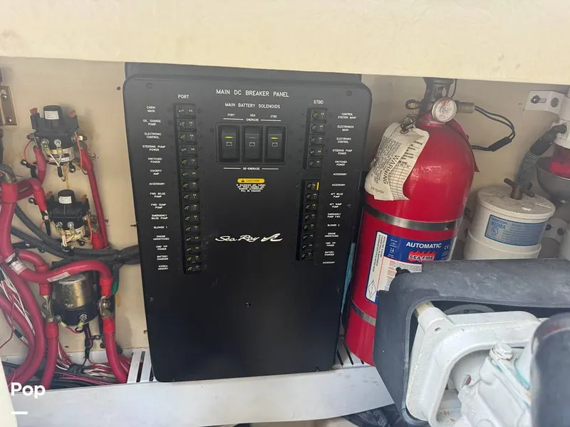 Slide: The Image of Sea Ray 38 Sundancer 2009 - 16324073