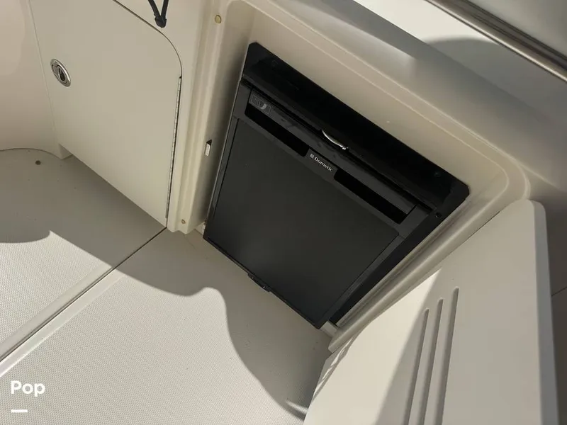 Slide: The Image of Sea Ray 38 Sundancer 2009 - 16323941