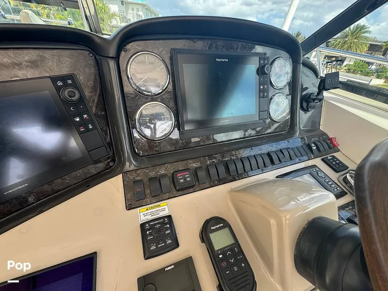 Slide: The Image of Sea Ray 38 Sundancer 2009 - 16323963