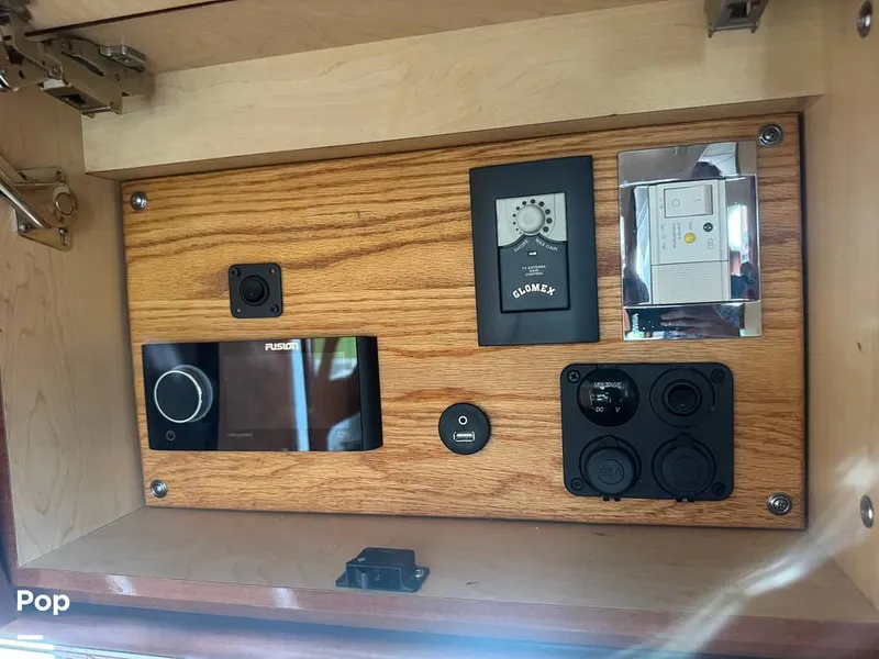 Slide: The Image of Sea Ray 38 Sundancer 2009 - 16323979