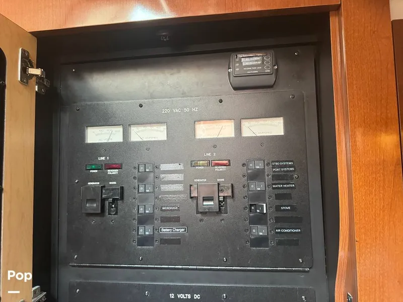 Slide: The Image of Sea Ray 38 Sundancer 2009 - 16323992