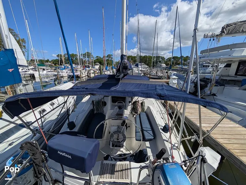 Slide: The Image of Hunter 36 1993 - 16372443