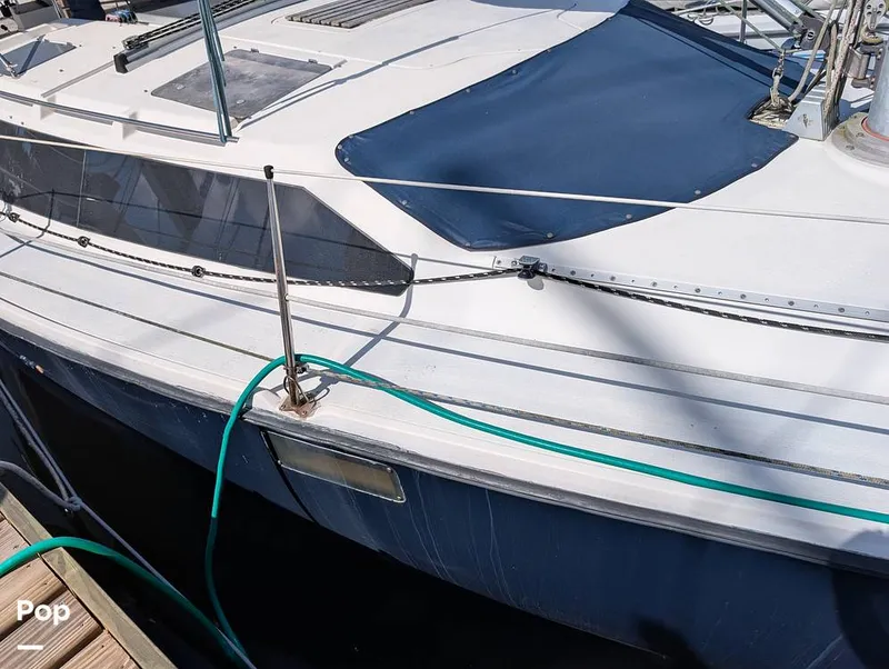 Slide: The Image of Hunter 36 1993 - 16372448