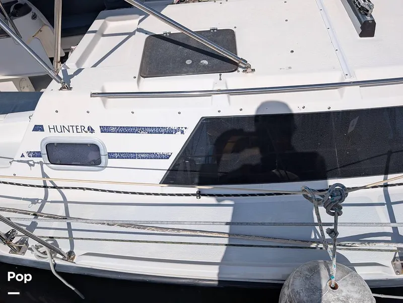 Slide: The Image of Hunter 36 1993 - 16372452