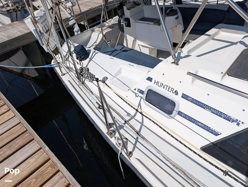 Slide: The Image of Hunter 36 1993 - 16372453