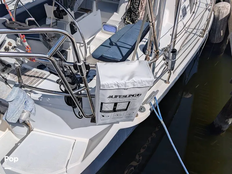 Slide: The Image of Hunter 36 1993 - 16372455