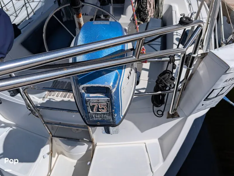 Slide: The Image of Hunter 36 1993 - 16372456