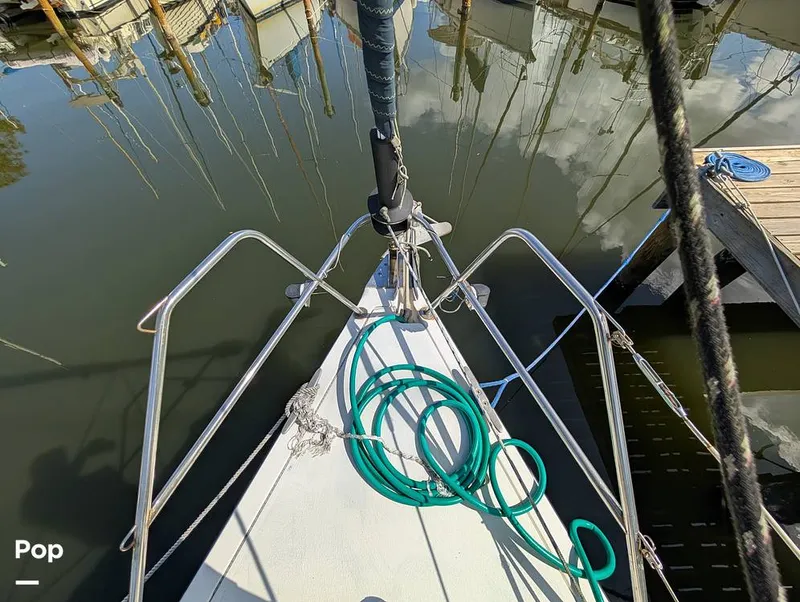 Slide: The Image of Hunter 36 1993 - 16372461