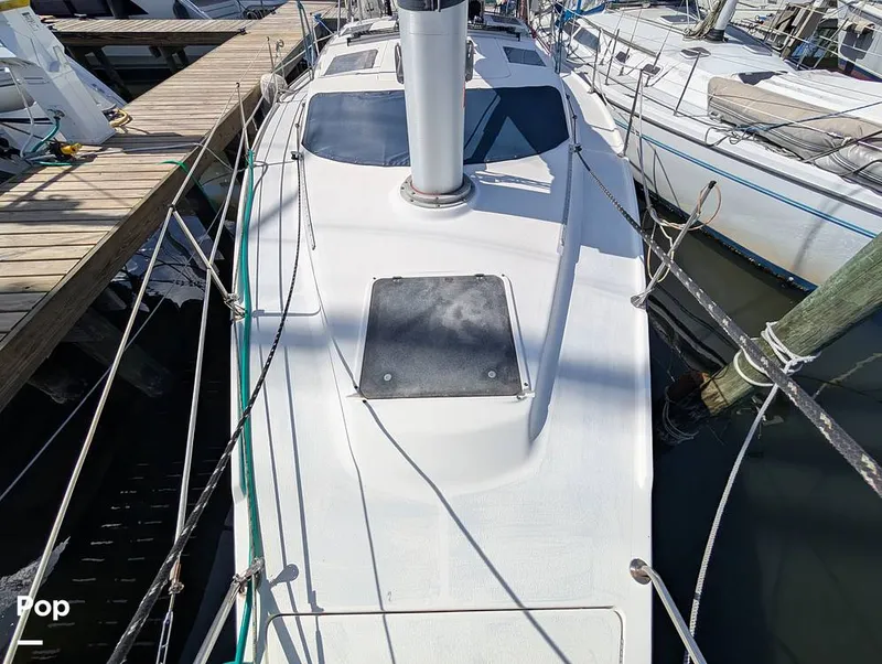 Slide: The Image of Hunter 36 1993 - 16372462