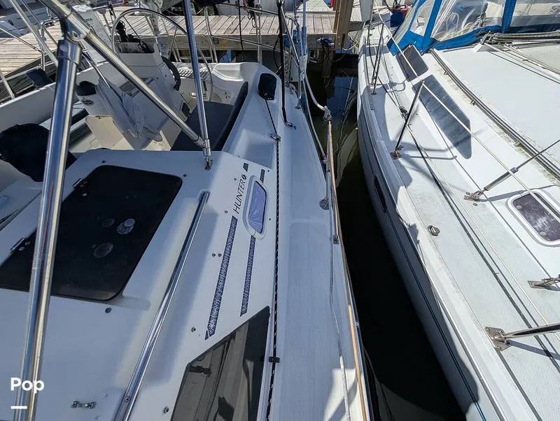 Slide: The Image of Hunter 36 1993 - 16372473