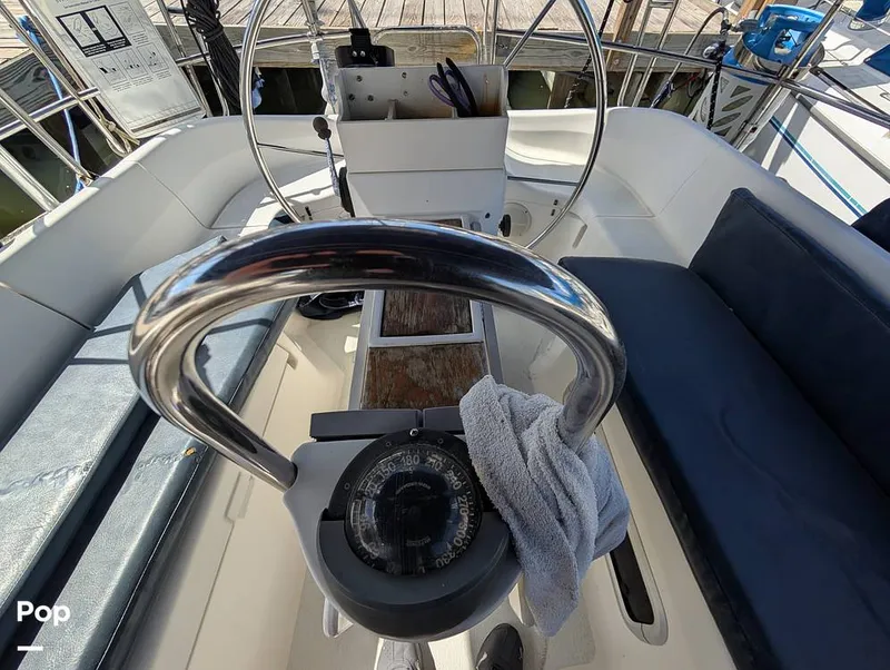 Slide: The Image of Hunter 36 1993 - 16372477