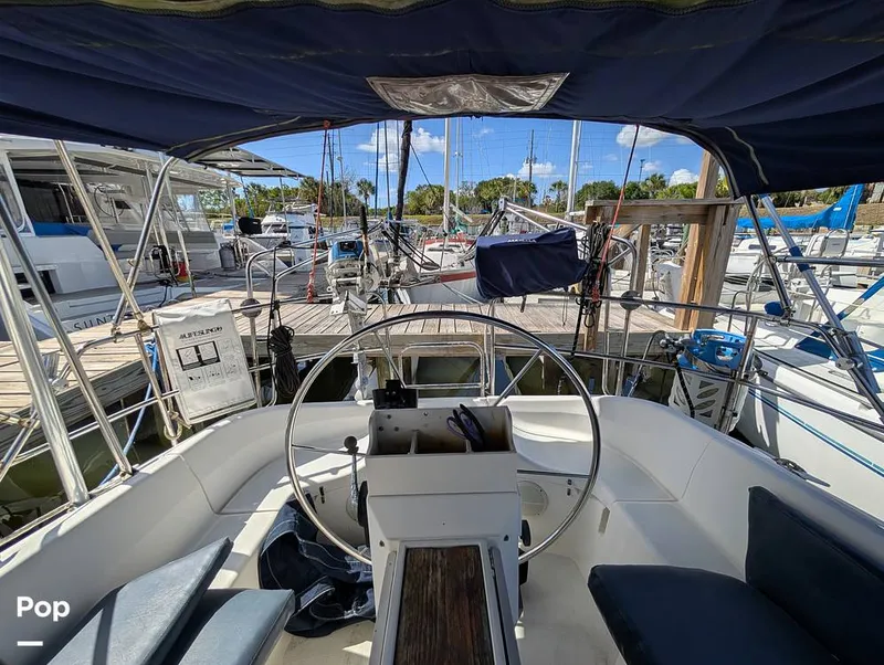 Slide: The Image of Hunter 36 1993 - 16372478