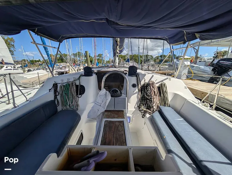 Slide: The Image of Hunter 36 1993 - 16372481