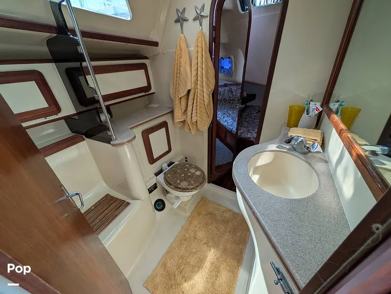 Slide: The Image of Hunter 36 1993 - 16372491