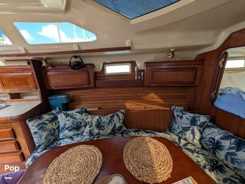 Slide: The Image of Hunter 36 1993 - 16372502