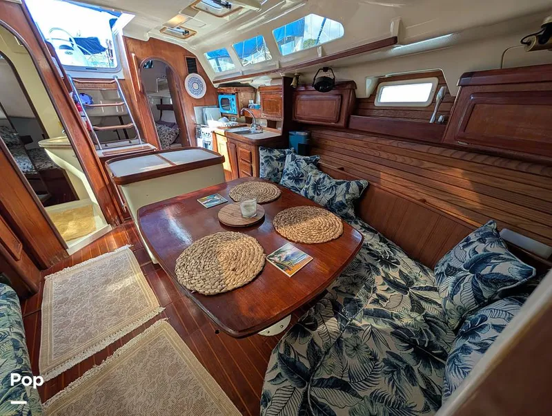 Slide: The Image of Hunter 36 1993 - 16372508