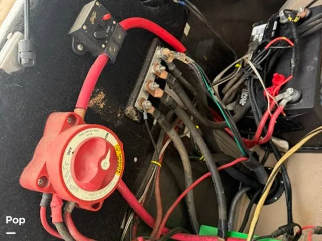 Slide: The Image of Battery Switch - 16430288
