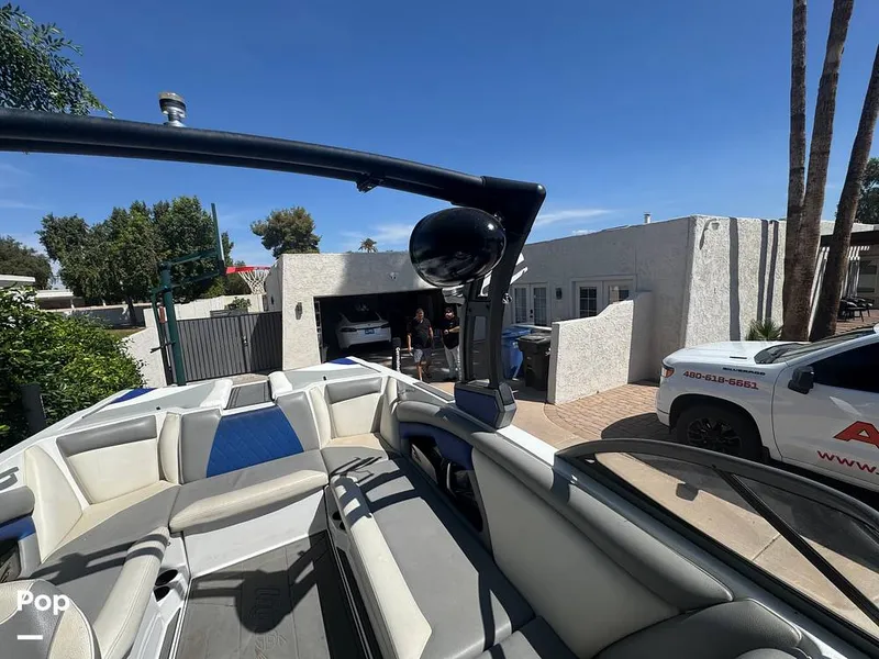 Slide: The Image of Tige R23 2018 - 16322824