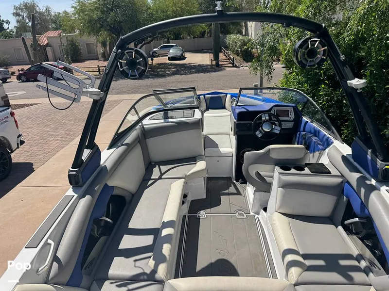 Slide: The Image of Tige R23 2018 - 16322836