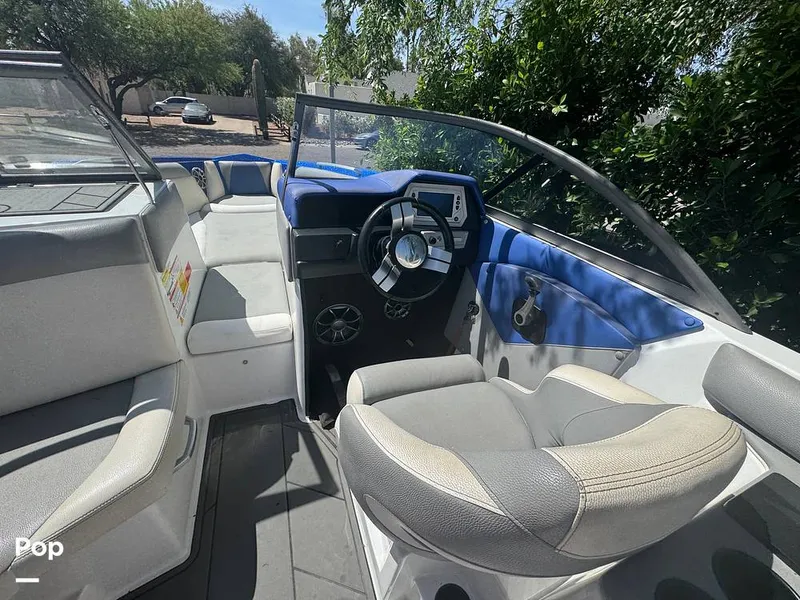 Slide: The Image of Tige R23 2018 - 16322812